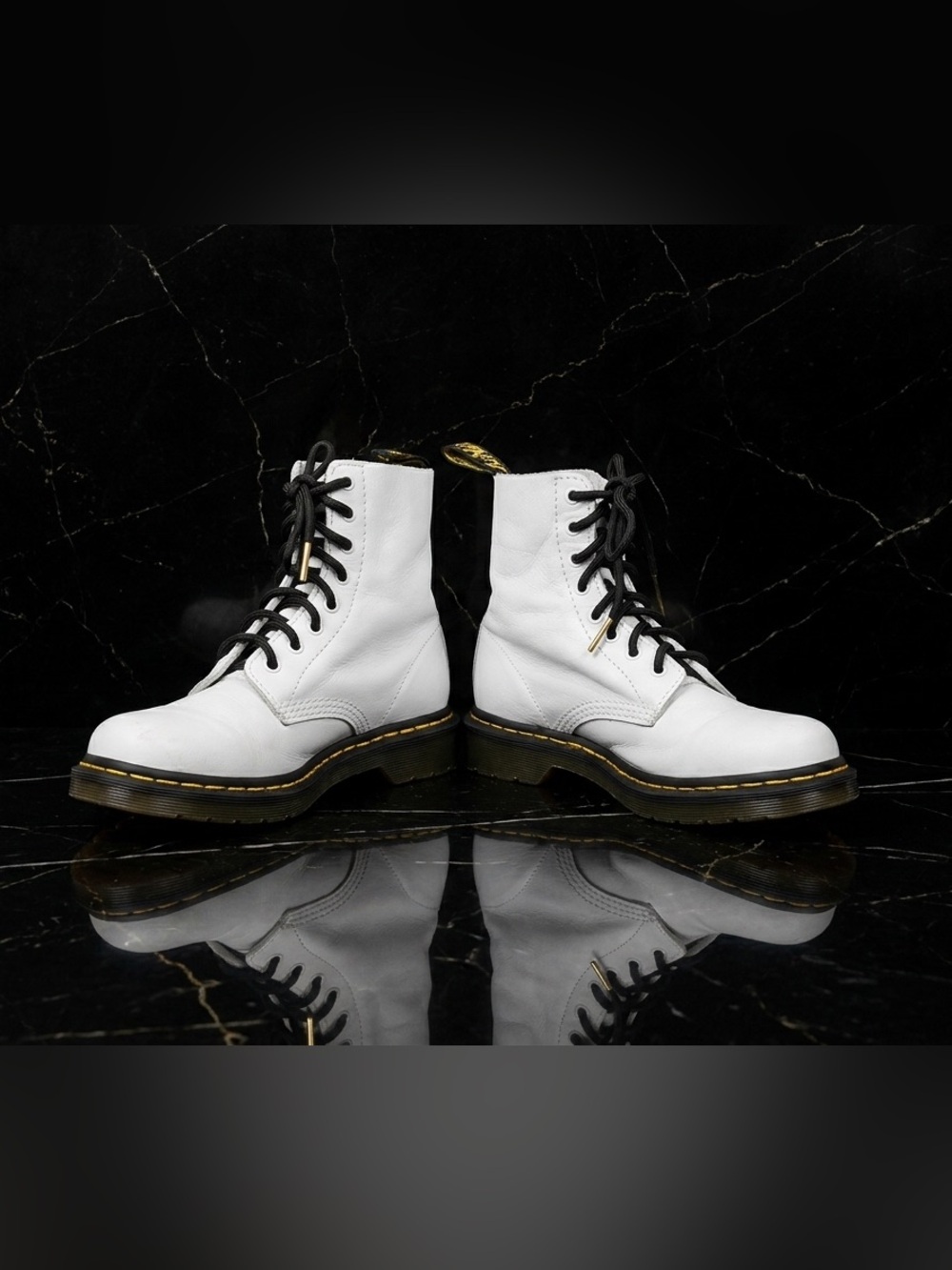 Dr. Martens 1460 Pascal Virginia White Leather Lace Up Combat Boots Women's 6
